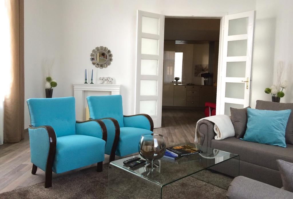 Hello Downtown Apartment - Eiffel Budapest Ruang foto