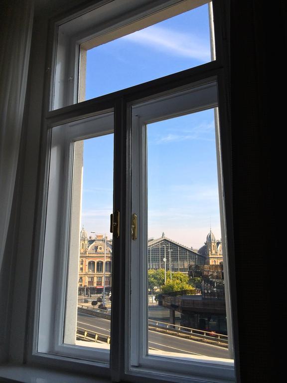 Hello Downtown Apartment - Eiffel Budapest Ruang foto